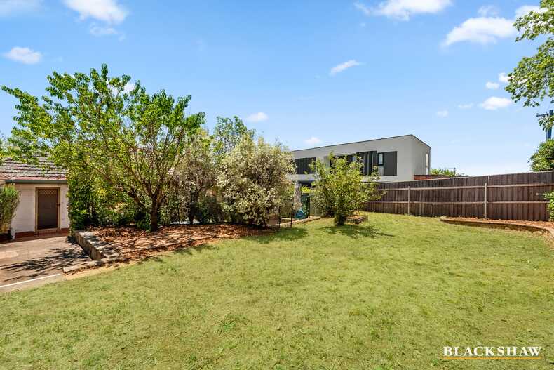 12 Caley Crescent Narrabundah