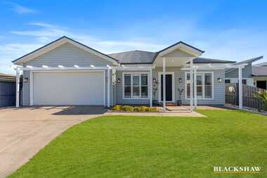 13 Bagarin Avenue Tomakin