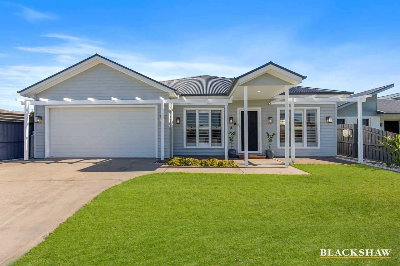 13 Bagarin Avenue Tomakin