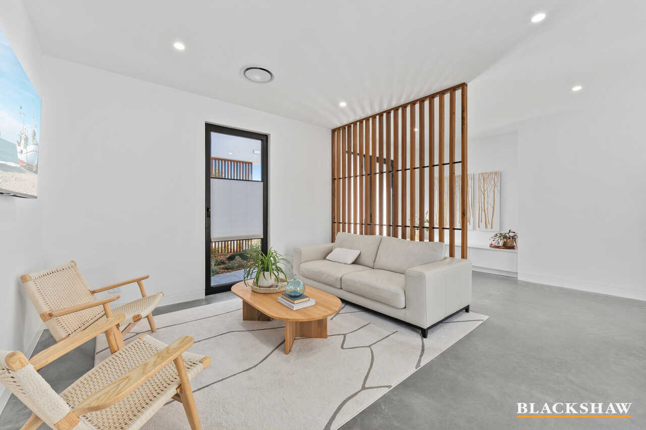 8 Cavan Rise Googong