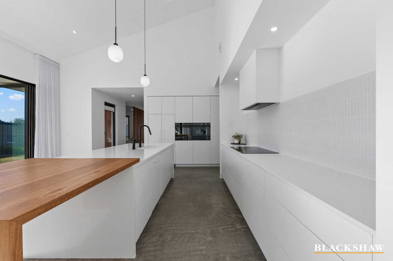 8 Cavan Rise Googong