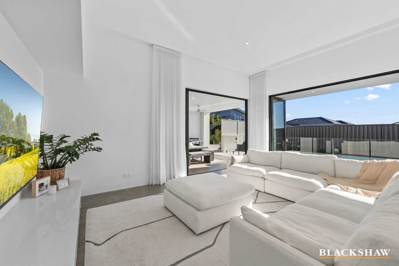 8 Cavan Rise Googong