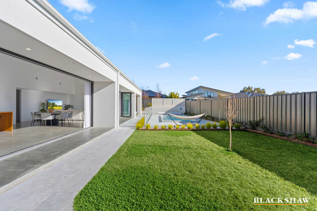 8 Cavan Rise Googong