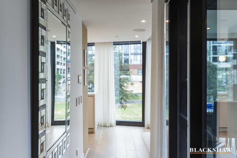 233/81 Cooyong Street Reid