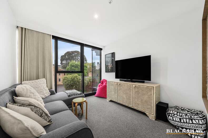 233/81 Cooyong Street Reid