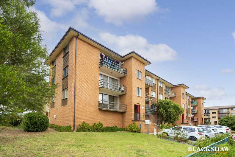 1/102 Henderson Road Queanbeyan 1/102 Henderson Road Queanbeyan