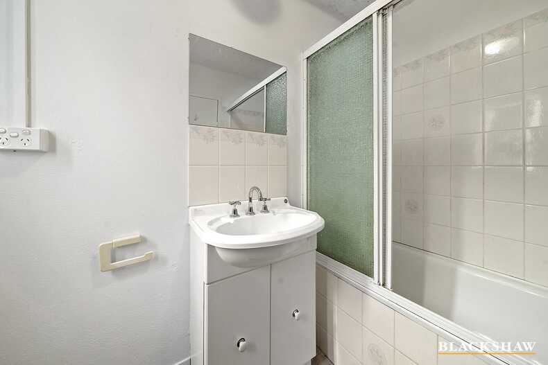 1/102 Henderson Road Queanbeyan 1/102 Henderson Road Queanbeyan