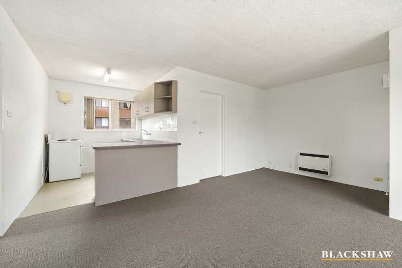 1/102 Henderson Road Queanbeyan 1/102 Henderson Road Queanbeyan