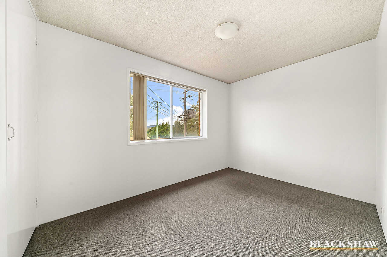 1/102 Henderson Road Queanbeyan