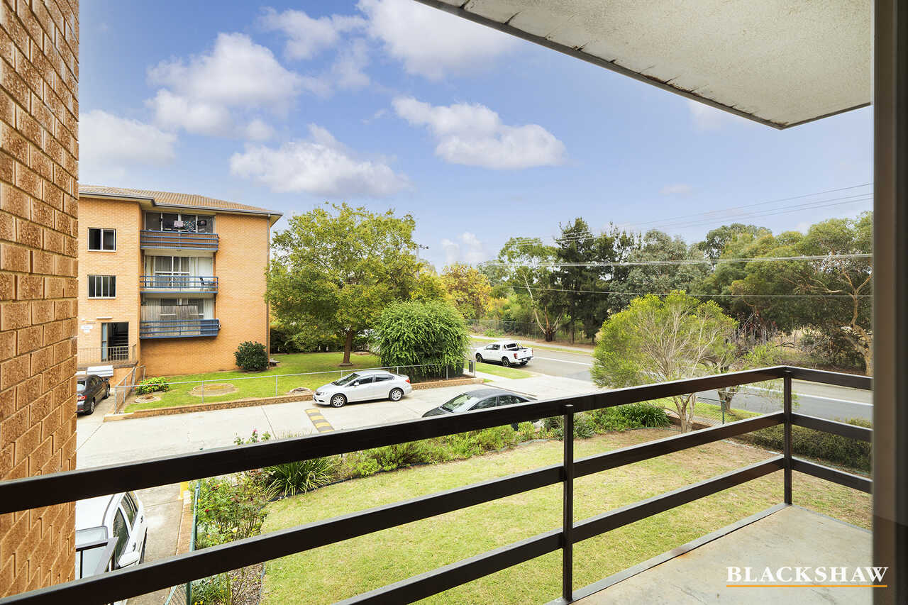 1/102 Henderson Road Queanbeyan