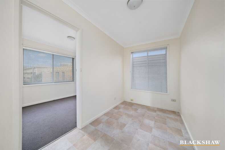 2/31 Macquoid Street Queanbeyan East 2/31 Macquoid Street Queanbeyan East