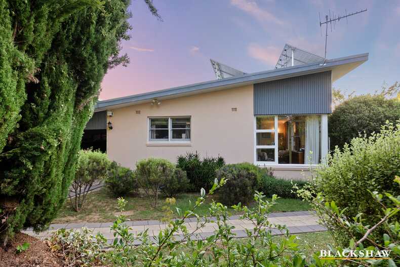 120 Schlich Street Yarralumla 120 Schlich Street Yarralumla