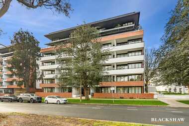 129/19 Captain Cook Crescent Griffith