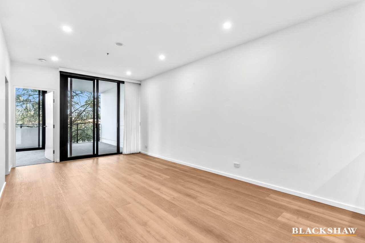 129/19 Captain Cook Crescent Griffith