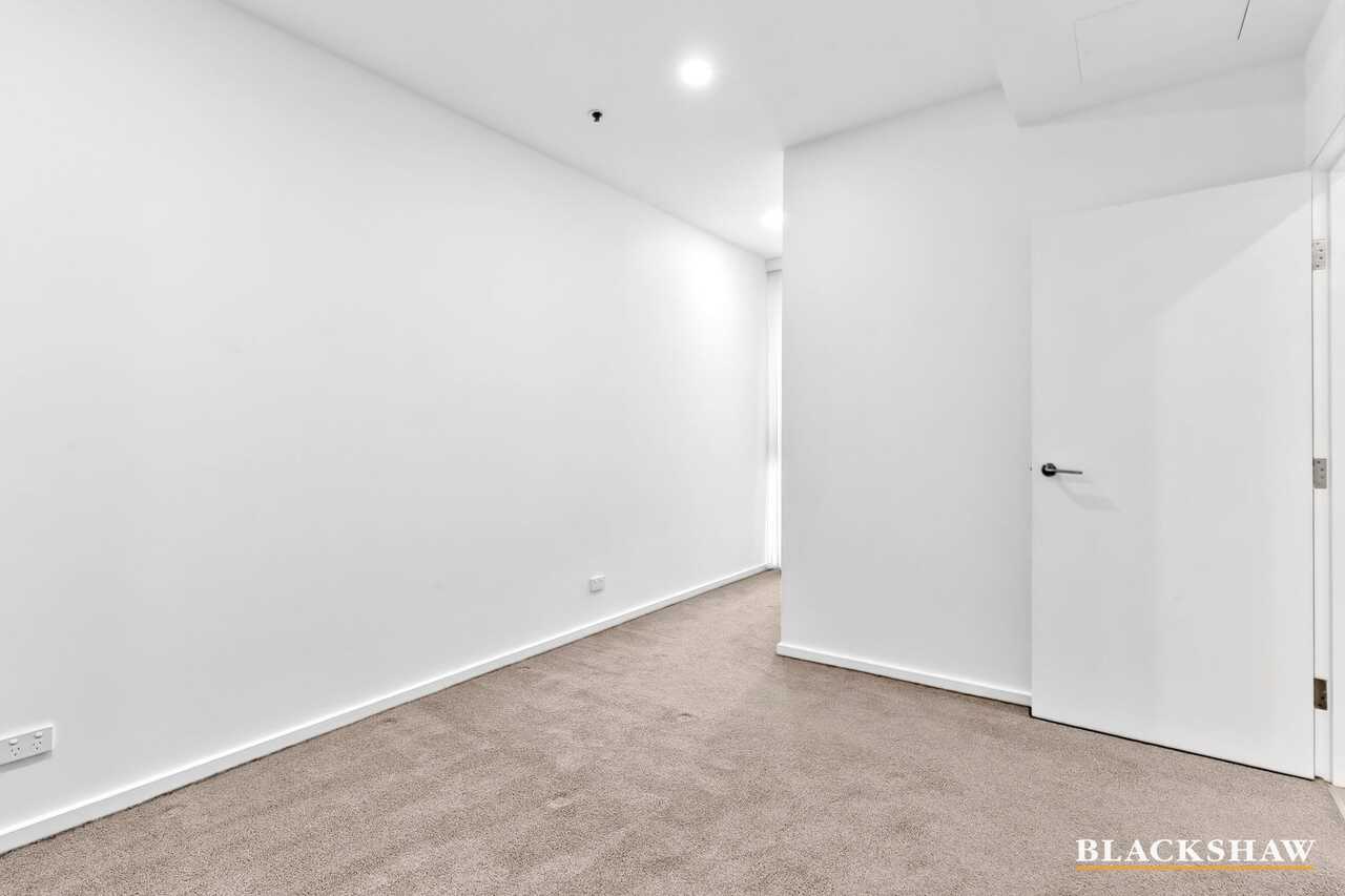 129/19 Captain Cook Crescent Griffith