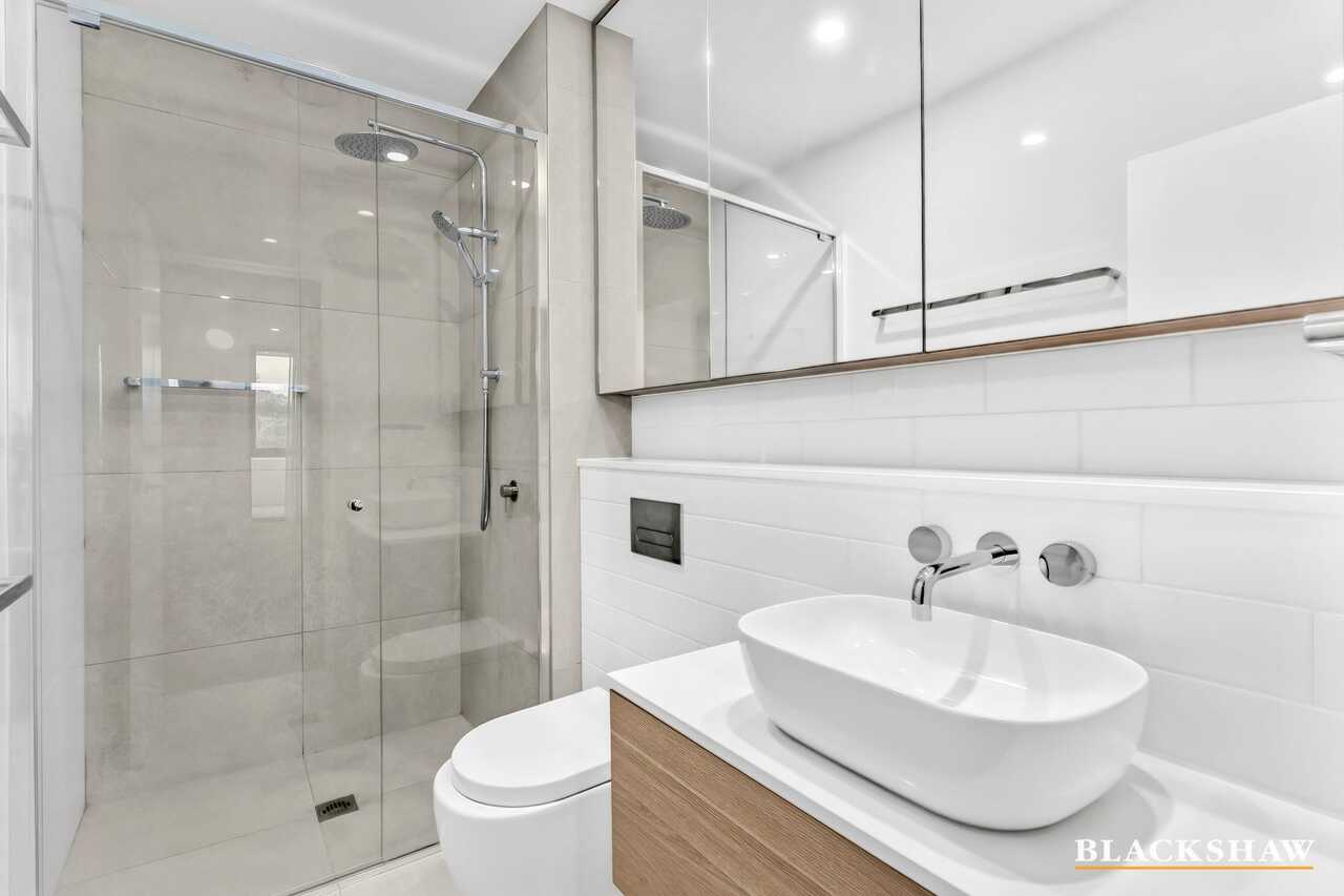 129/19 Captain Cook Crescent Griffith