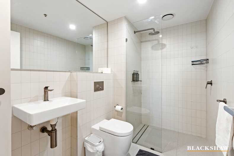 2113/2 Grazier Lane Belconnen