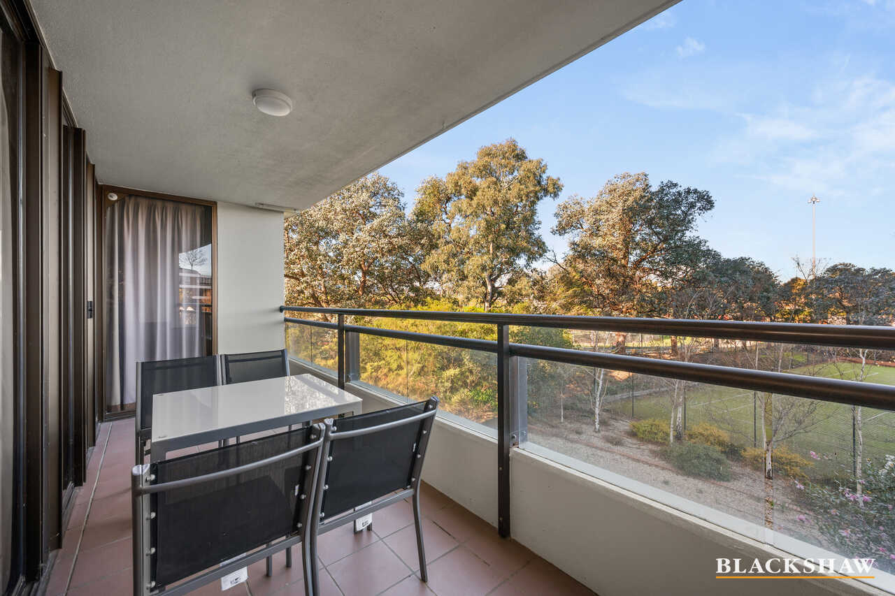207/2 Marcus Clarke Street City