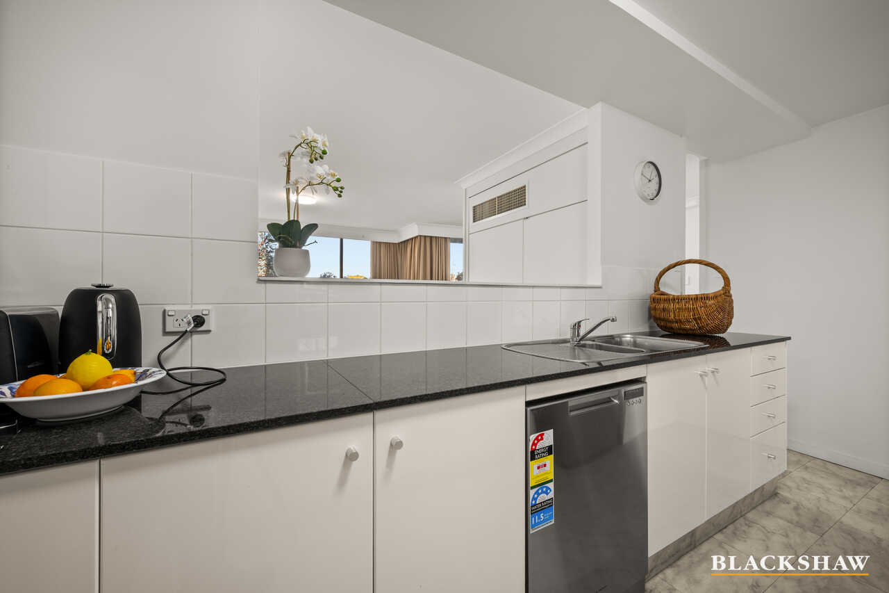 207/2 Marcus Clarke Street City