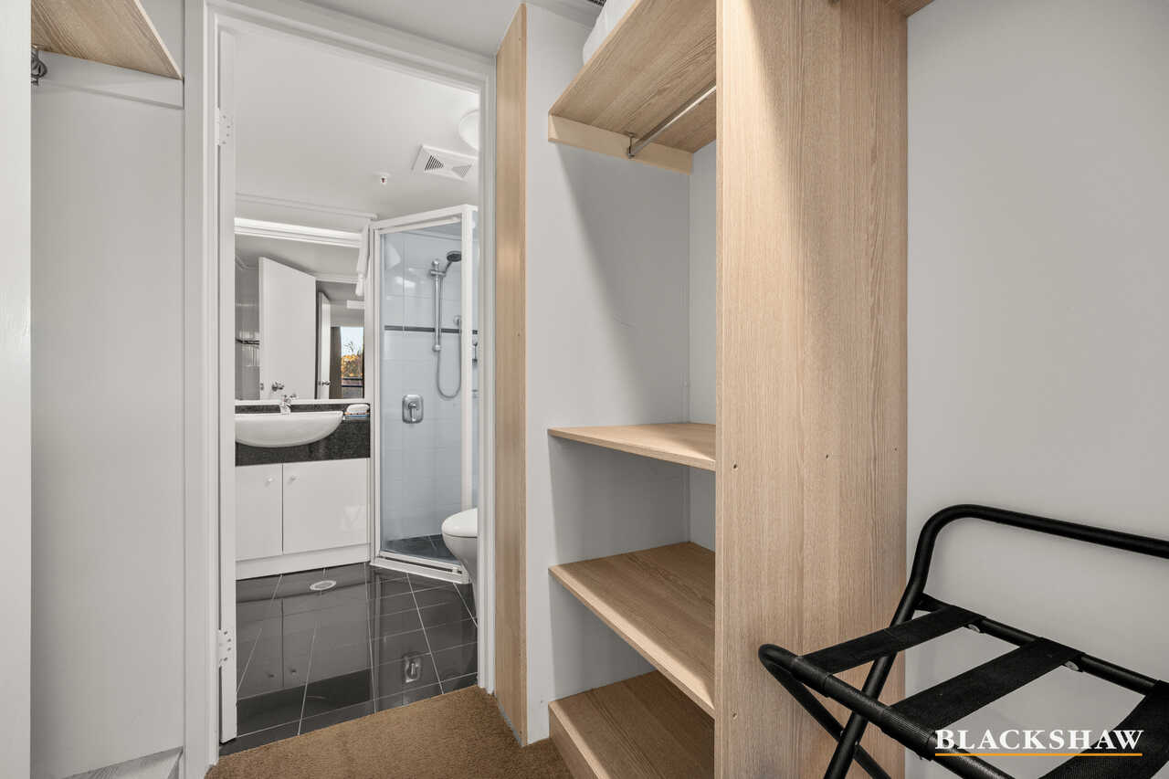 207/2 Marcus Clarke Street City