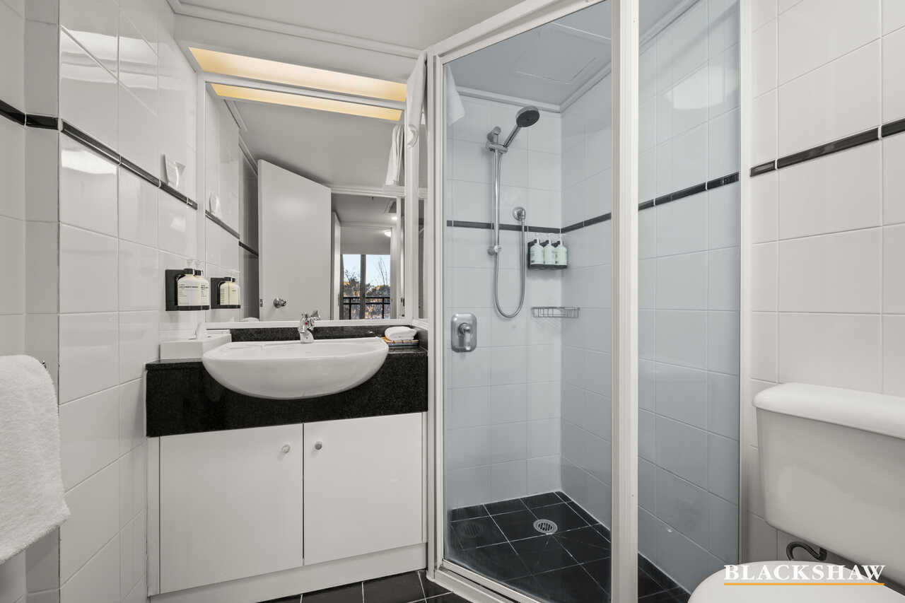 207/2 Marcus Clarke Street City