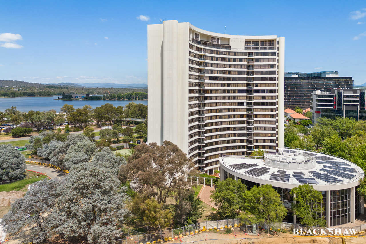 207/2 Marcus Clarke Street City