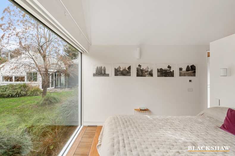 52 Empire Circuit Forrest