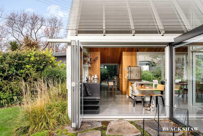 52 Empire Circuit Forrest