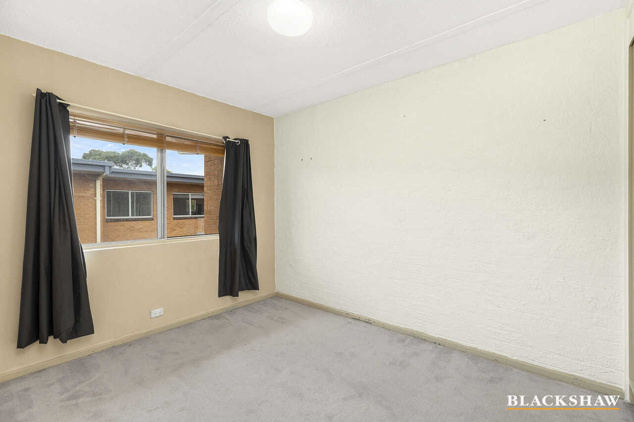11/18 Booth Street Queanbeyan