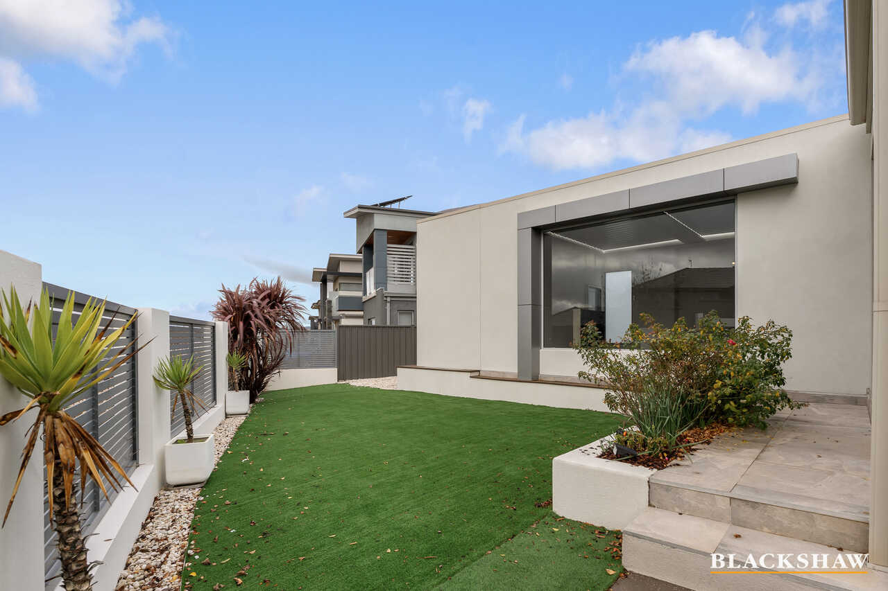 62 Wanderlight Avenue Lawson