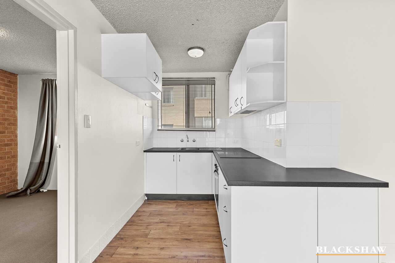 2/85 Derrima Road Queanbeyan