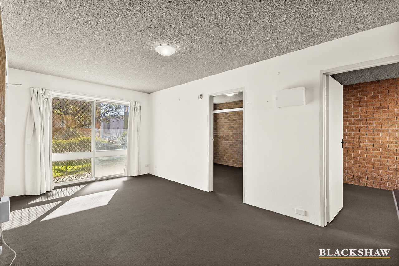 2/85 Derrima Road Queanbeyan