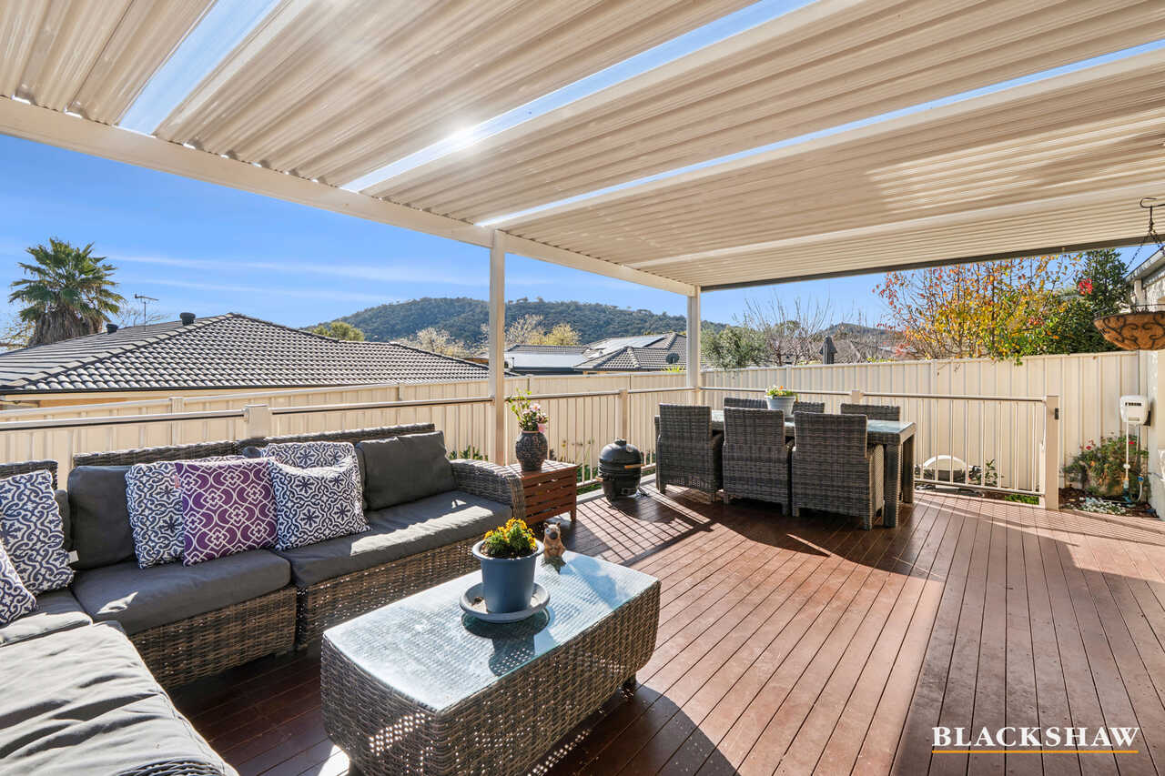 10/6 Kettlewell Crescent Banks