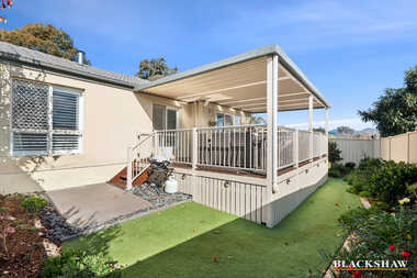 10/6 Kettlewell Crescent Banks