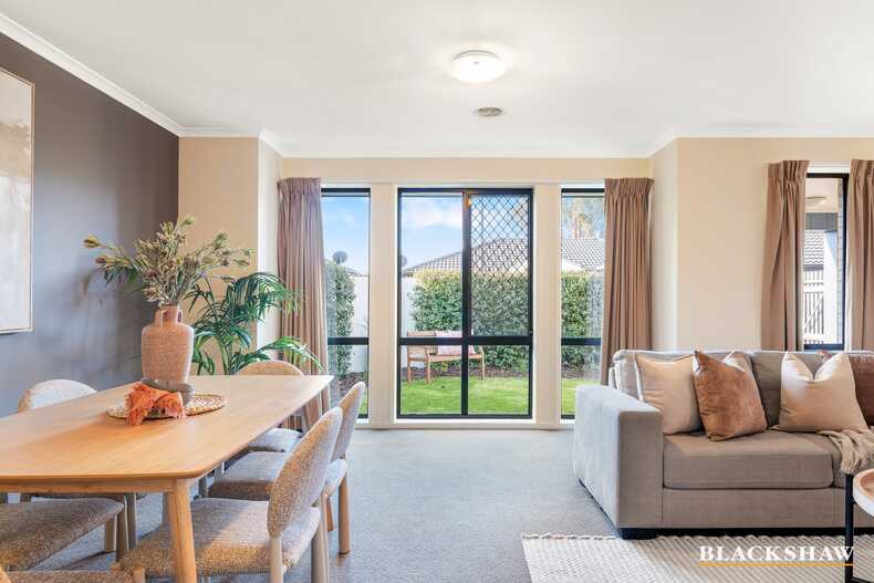 10/121 Streeton Drive Stirling