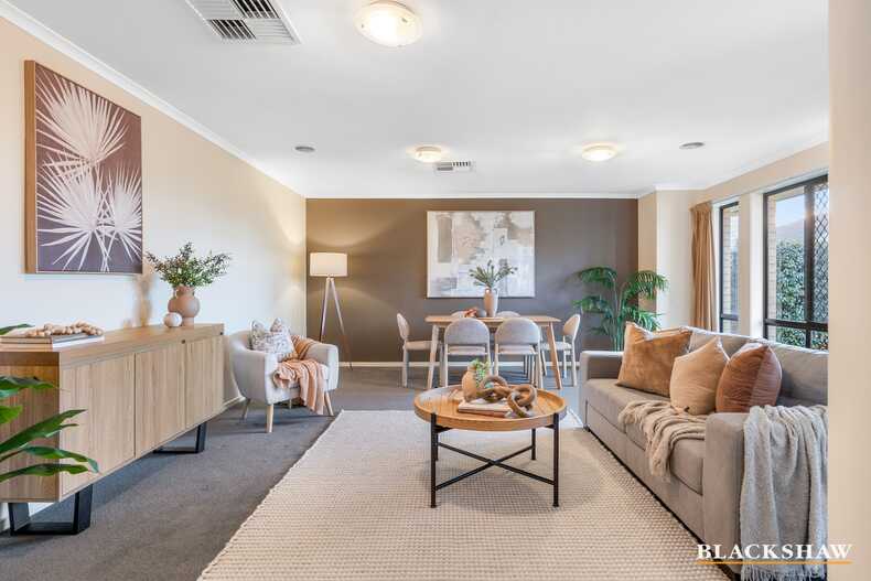 10/121 Streeton Drive Stirling