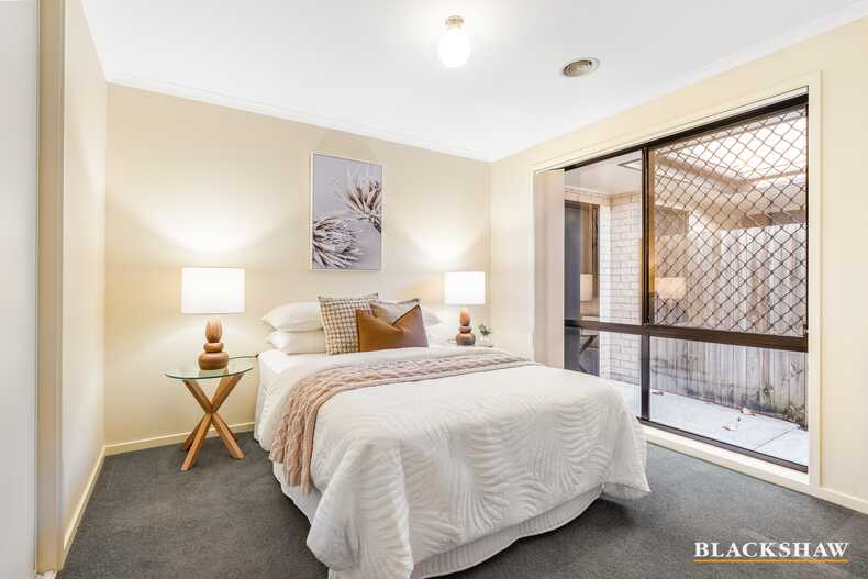 10/121 Streeton Drive Stirling