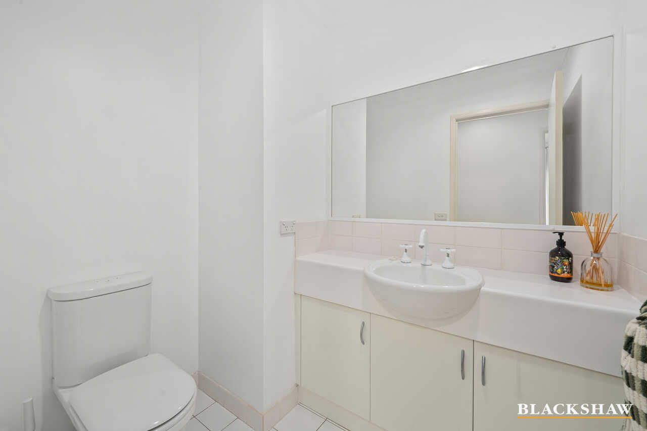 73a Monaro Crescent Griffith