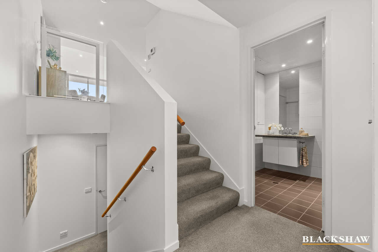 2/47 Blackall Street Barton