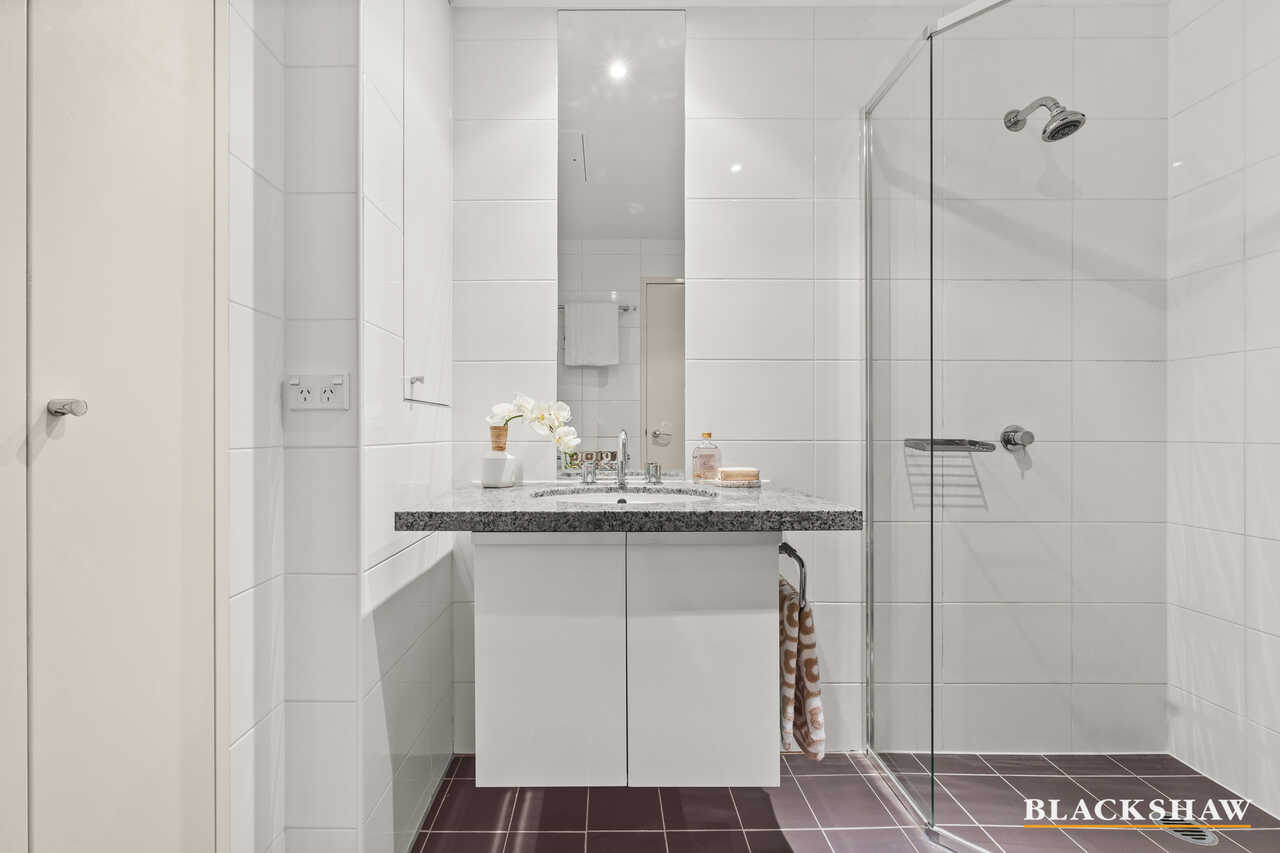 2/47 Blackall Street Barton