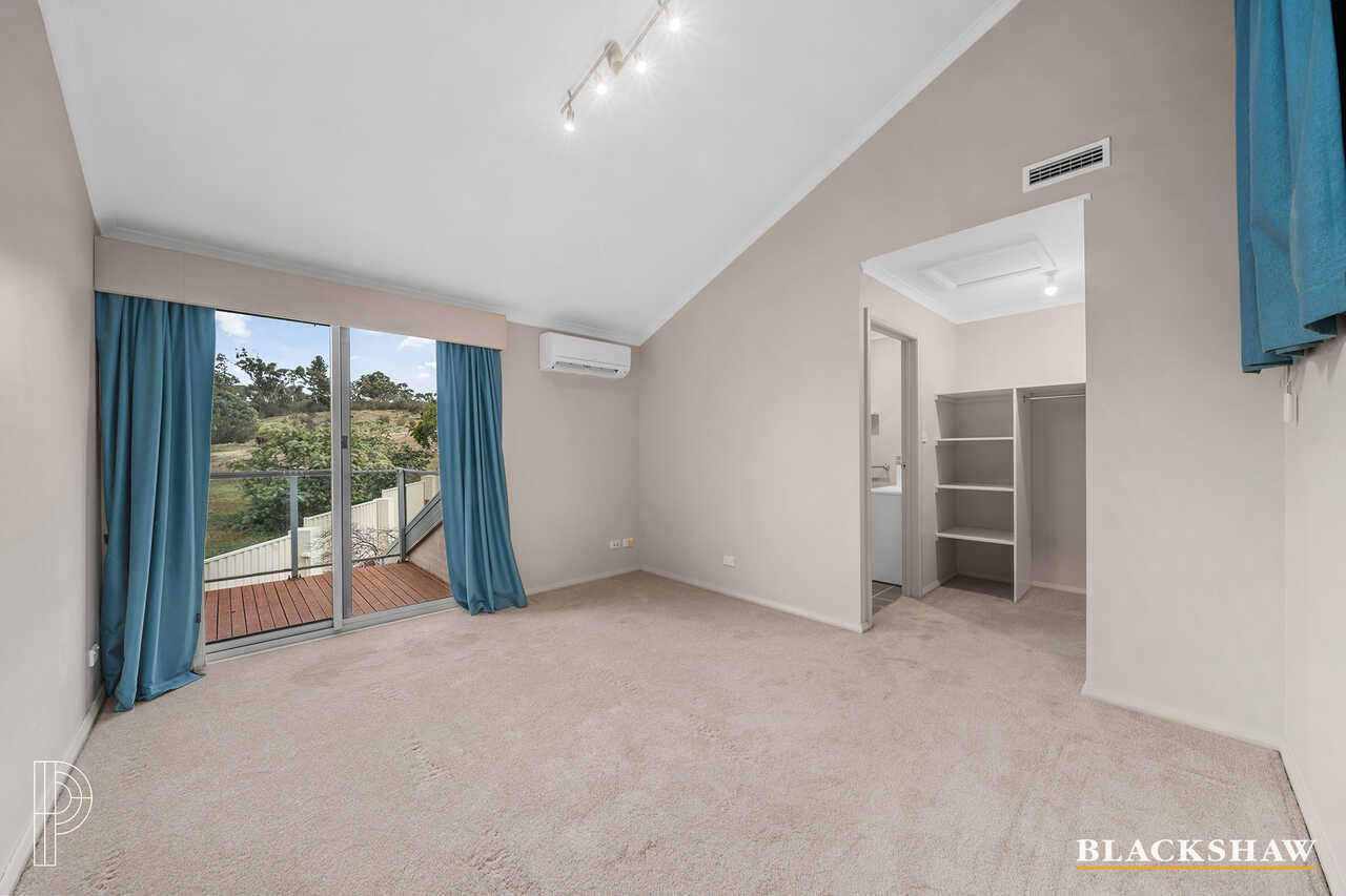 7/11 Doeberl Place Queanbeyan