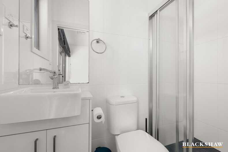 32 Chanter Terrace Coombs 32 Chanter Terrace Coombs