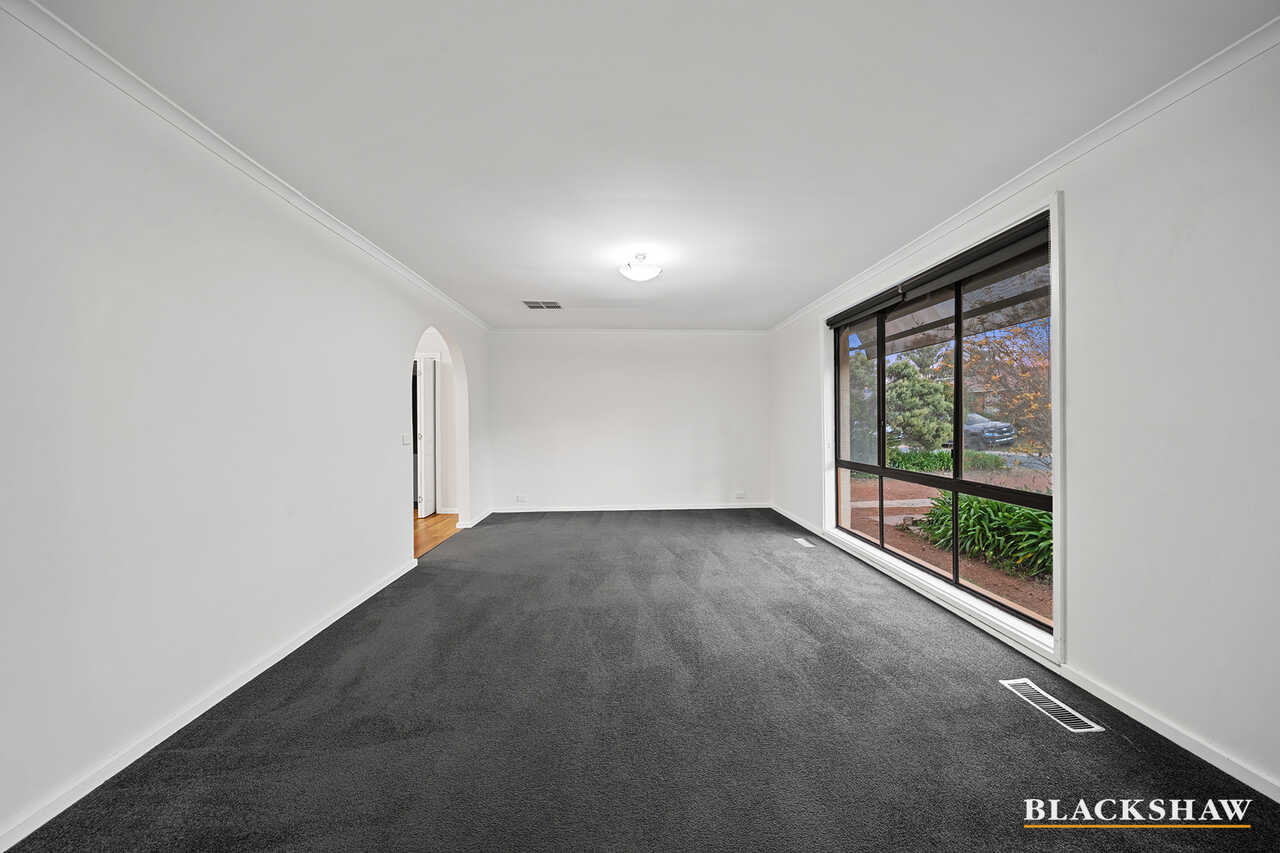 2 Keeling Place Kambah