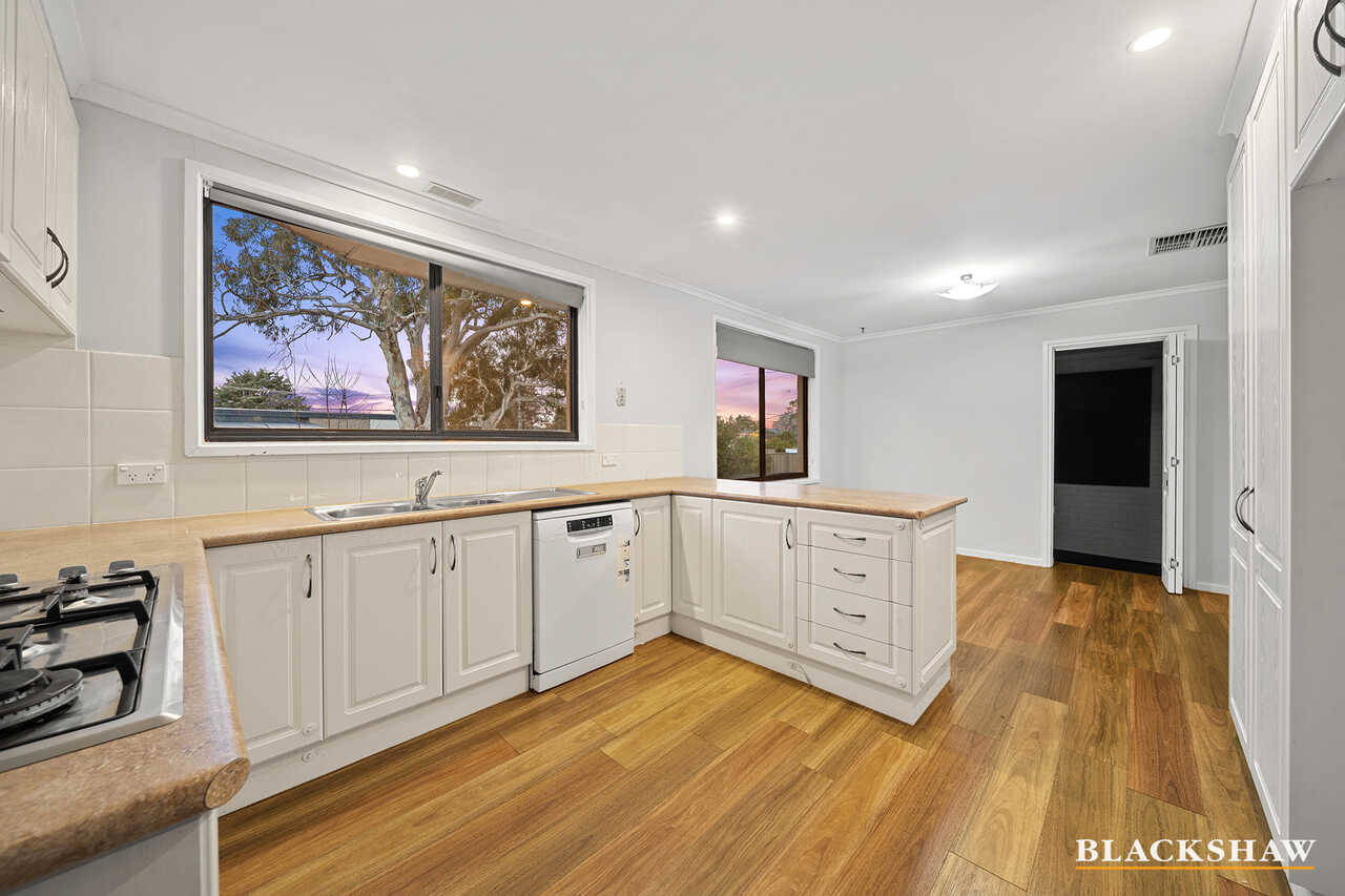 2 Keeling Place Kambah