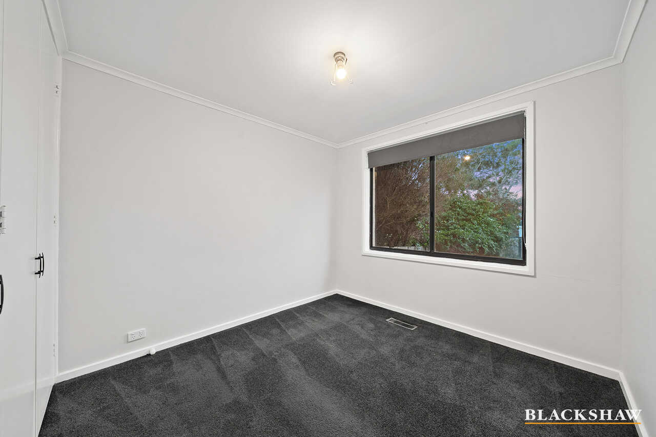 2 Keeling Place Kambah
