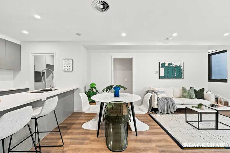 83/4 Hoolihan Street Denman Prospect