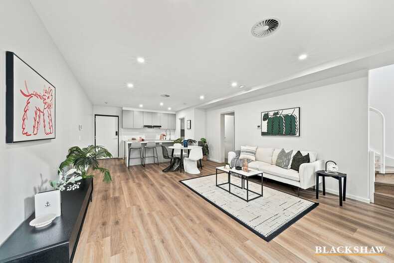 83/4 Hoolihan Street Denman Prospect