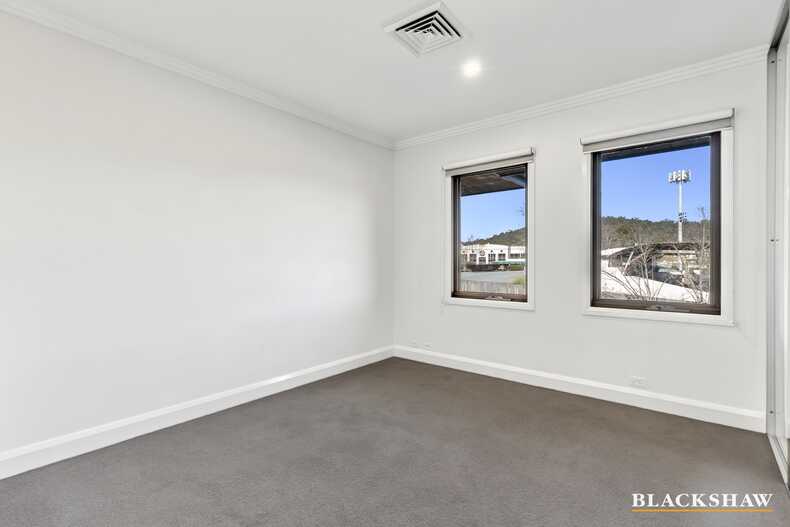 21/6 Grose Street Deakin