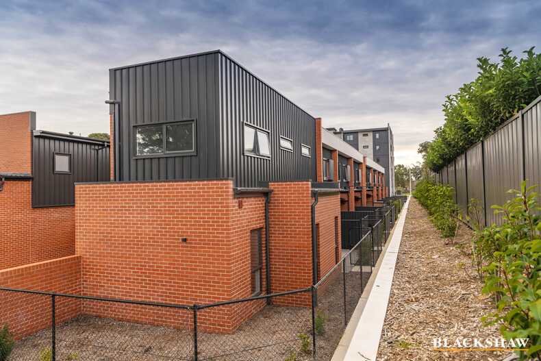 8/7 Buninyong Street Watson