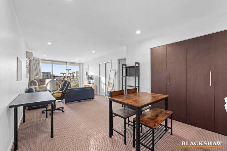 25/71 Giles Street Kingston